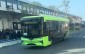 Mẫu xe buýt điện mới toanh của VinFast lăn bánh trong khuôn viên nhà máy