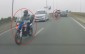 Hai 'quái xế' náo loạn cao tốc: Lạng lách, phóng nhanh như chốn không người